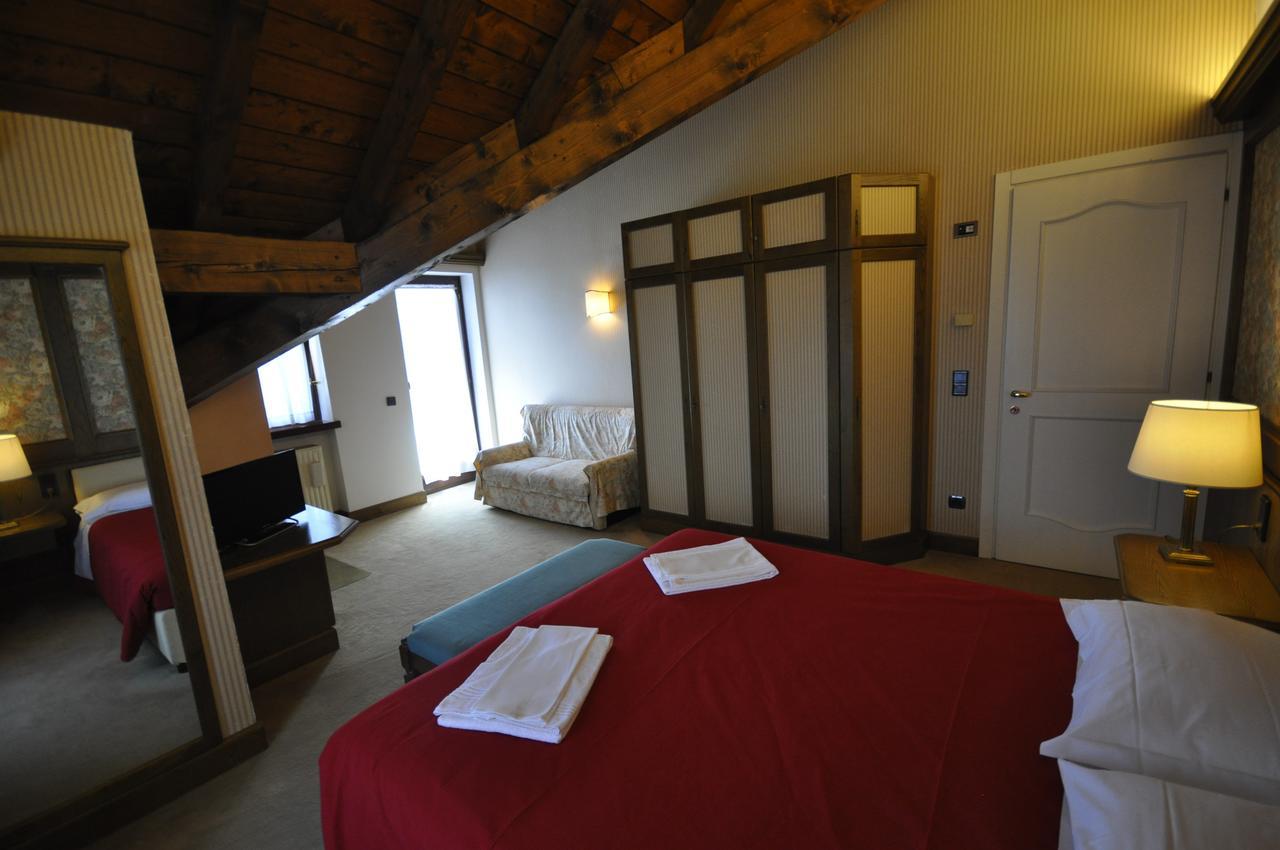 Hotel La Lepre Bianca กาลลิโอ ภายนอก รูปภาพ